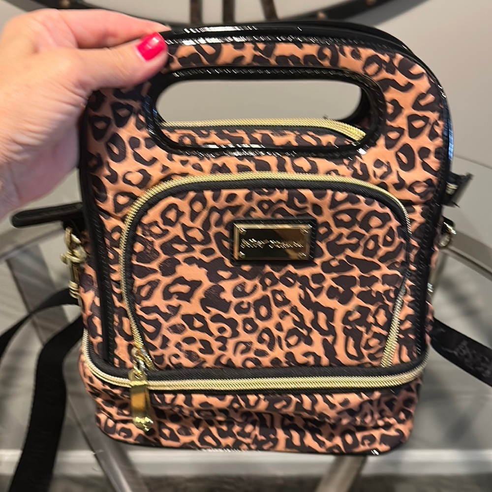Betsey Johnson, leopard print lunch bag